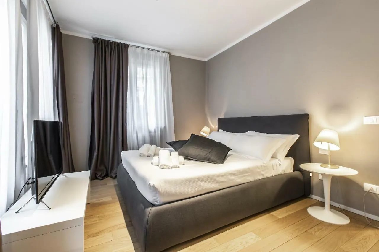 Rialto Canal View Deluxe R&R Apartment Venice